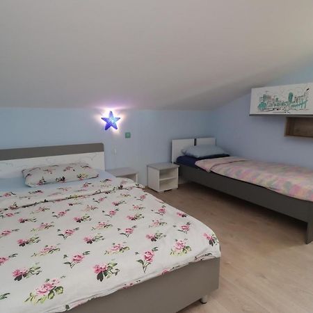 Ferienwohnung Family Crikvenica Exterior foto