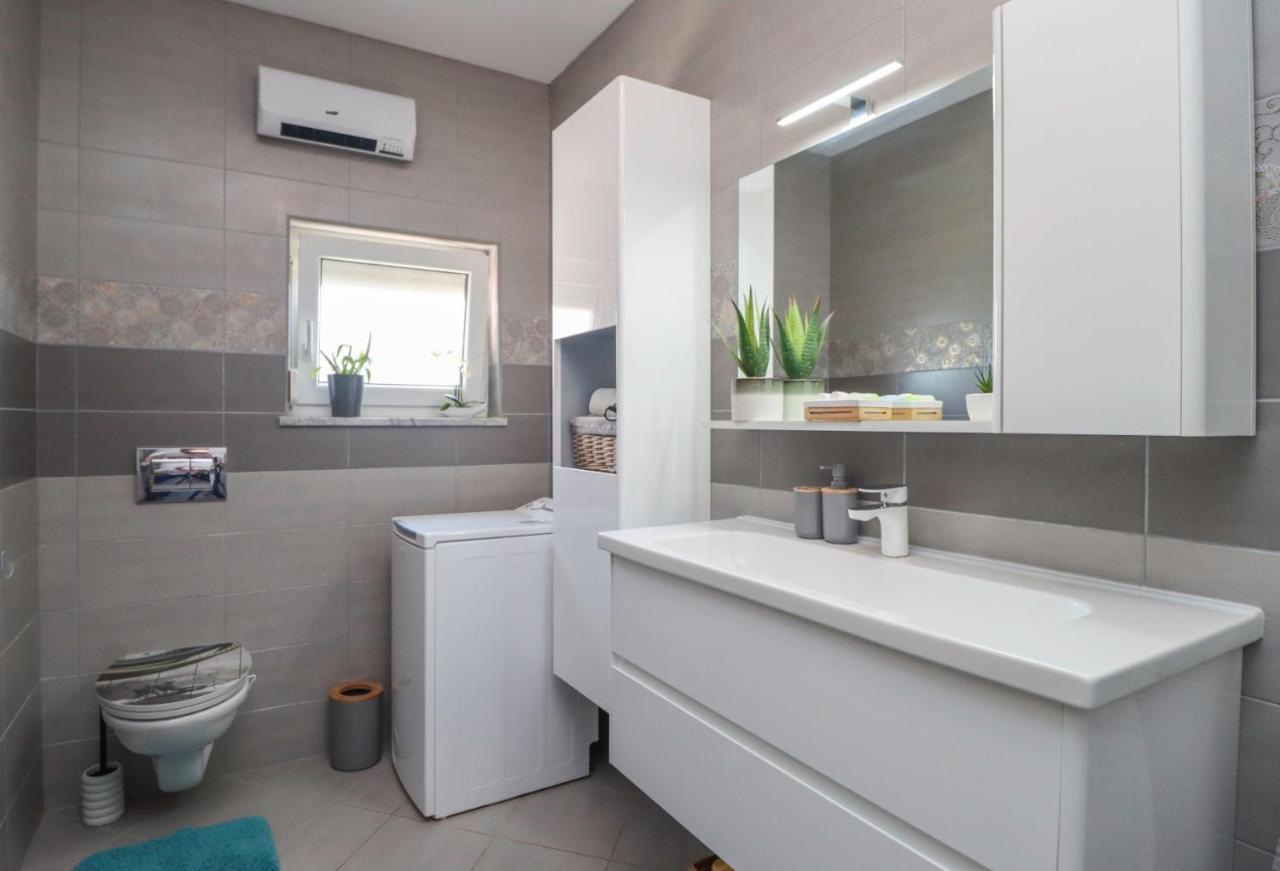 Ferienwohnung Family Crikvenica Exterior foto